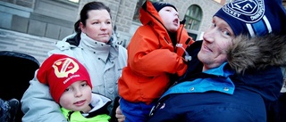 Jakob, 6, behöver assistans dygnet runt