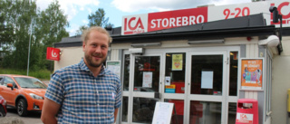 Rekordunge Ica-handlaren valde bort tryggheten • Nu firar han tre år i Storebro