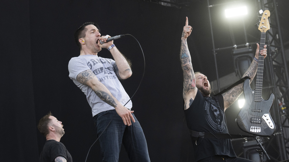 Raised Fist har väntat många år på att spela inför Luleåpubliken men i september är det dags igen. Då kommer gitarristen Daniel Holmgren (till vänster), sångaren Alexander Hagman och Andreas Johansson (till höger) spela på Luleå Rockfest.