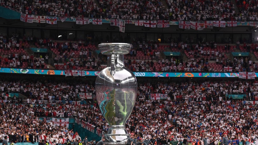 Engelska supportrar på Wembleys läktare i EM-finalen. Arkivbild.
