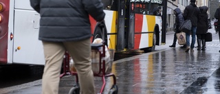 Varför mister pensionärer rabatten när de betalar på smidigaste sättet?