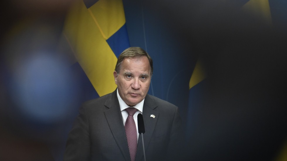 Statsminister Stefan Löven (S) vill inte ge besked i dag om det blir extraval om hans regering fälls på måndag.