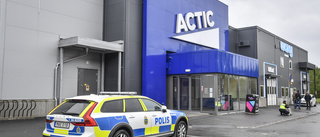 Man ihjälskjuten vid gym i Södertälje