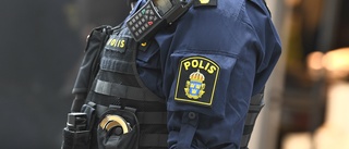 Man angripen med yxa i Upplands-Bro