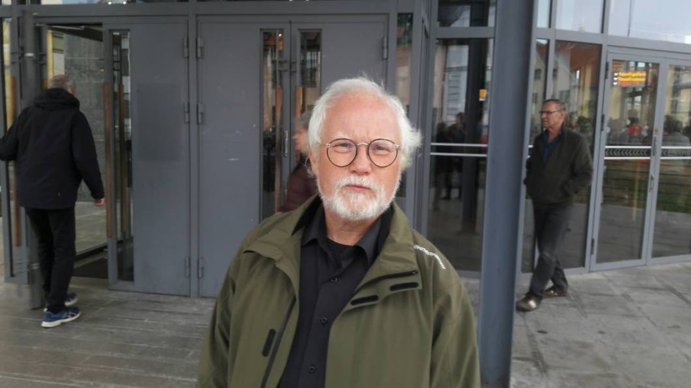 Enligt den av Sveriges riksdag antagna barnkonventionen ska barnens bästa alltid vara överordnat andra intressen, skriver Bengt Cete (MP), ersättare i utbildningsnämnden.