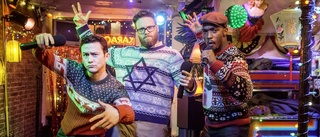 ”The night before” med Seth Rogen i huvudrollen bjuder på tramsigt kaos och lättsamma skämt