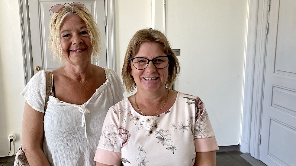 Jessica Lockström och Anna Franzén valde fredagskvällen och här var det Jill Johnsson som lockade. "Jag såg henne 2019 och då ösregnade det hela kvällen", säger Jessica. Båda tycker festivalen ska upplevas på plats och att man får mycket för pengarna.