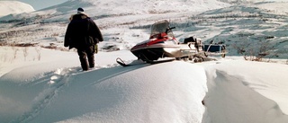 Snöbrist i fjällen vid skotrarnas högsäsong