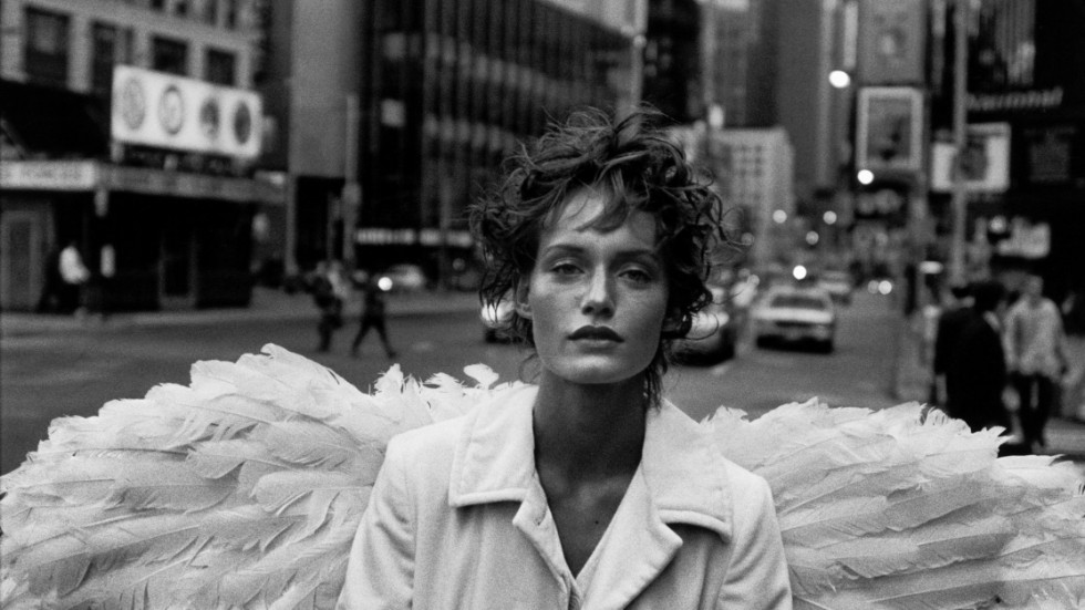 Serien med Amber Valletta som ängel var Peter Lindberghs personliga favorit och togs i New York 1993.