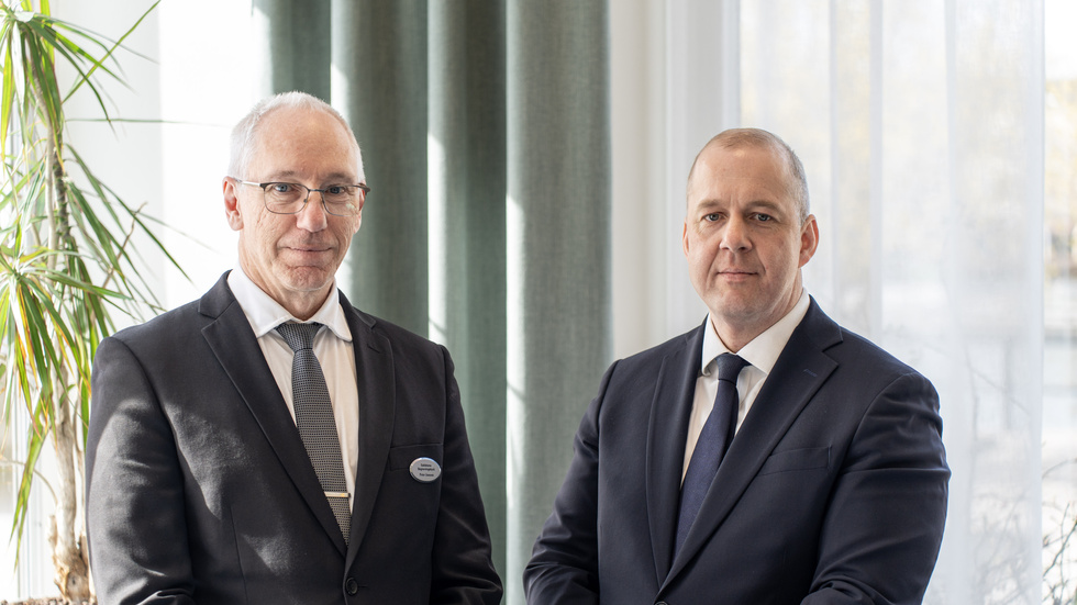  Peter Jansson, Eskilstuna Begravningsbyrå, och Christoffer Sonesson, Strängnäs Begravningsbyrå.  