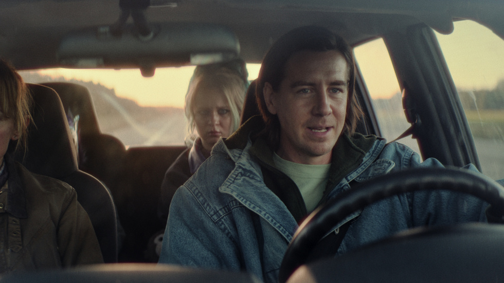 Ett familjedrama under en roadtrip i "Släpp taget" på Netflix. Pressbild.