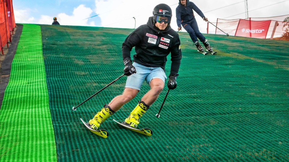 Premiäråket i Hammarbybacken gjordes av svenska alpina landslagsåkaren Kristoffer Jakobsen.
