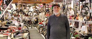 Nu har Bo öppnat Hjorteds mopedmuseum – trots allt  