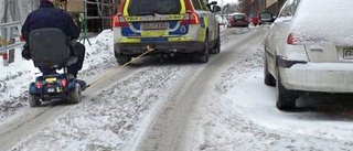 Permobil hittad i skogen