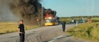 Oklara omständigheter kring bussbrand