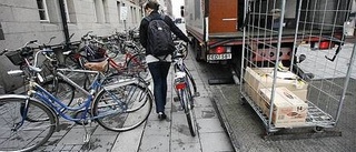 Parkerade cyklar ett stort bekymmer