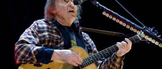 Neil Young ger ut liveskiva