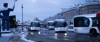 Bussföraren körde konstant 10–25 km/tim för fort