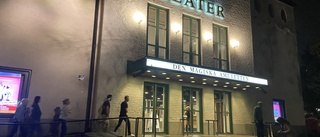 Dramatik under musikelevernas föreställning – hela teatern fick utrymmas efter brandlarm: "Olustigt"