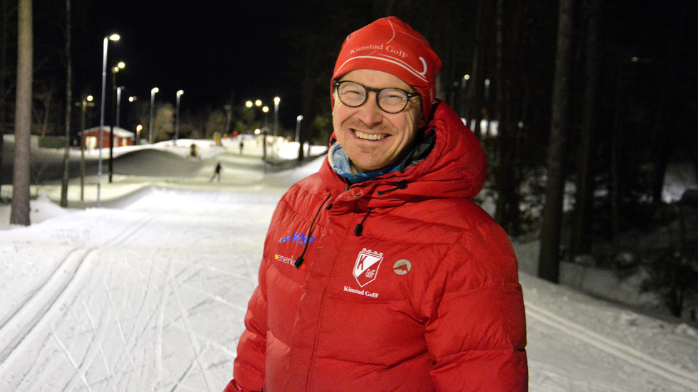 Michael Brask är ledare men även förälder i Kimstad Goif och berättar att det varit full fart i spåren denna vinter som går mot rekord.