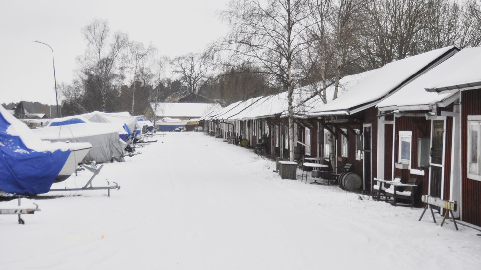"Det är bara en fortsättning på agerandet i Ramdalshamnen och Stenvik och ger en uppfattning om kommunens inställning till båtlivet och traditionerna i Oxelösund" skriver insändarskribenten om kommunens planer vid Femörekanalen.