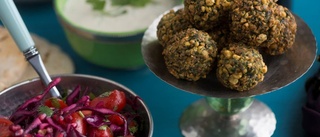 Middagstipset: Falafel med picklad rödlök och myntayoghurt