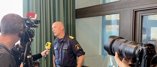 Vem ska polisen lyssna av på söndag?