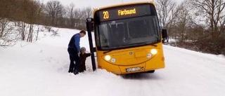 Linjebuss av vägen i Rute