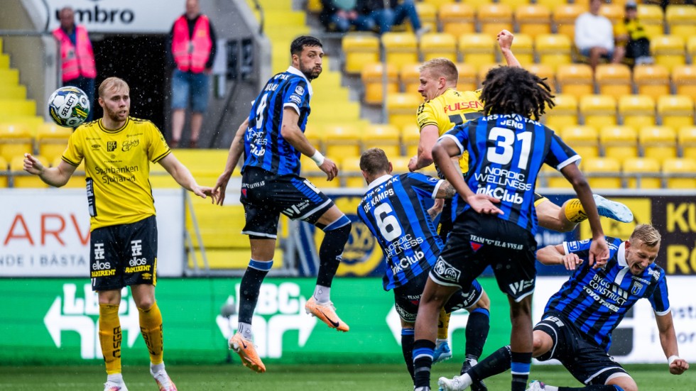Per Frick nickar in 1–0 för Elfsborg som blev matchens enda mål när Sirius åkte på sin tredje raka förlust.