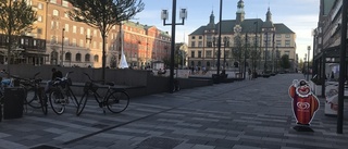 Polisen fick larm om stort bråk på torget