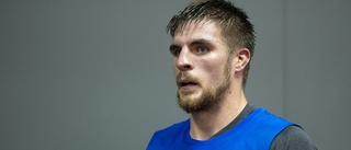 Skoglund akut till sjukhus vid sparring