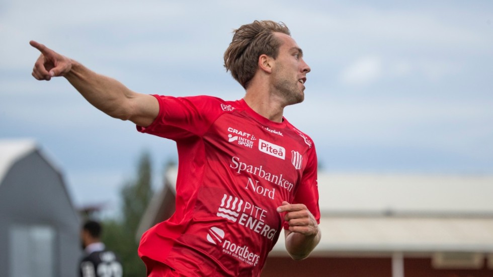 Marcus Fahlgren-Hällström slog till igen för sitt Piteå IF.