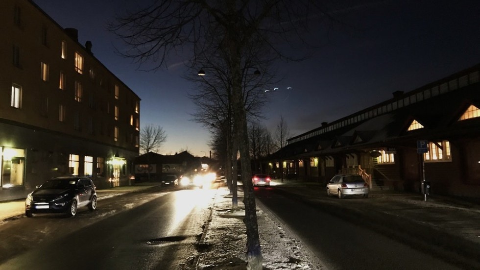 Fabriksgatan var skådeplats för slagsmålet i början av september. Nu åtalas en man, misstänkt för misshandel. 