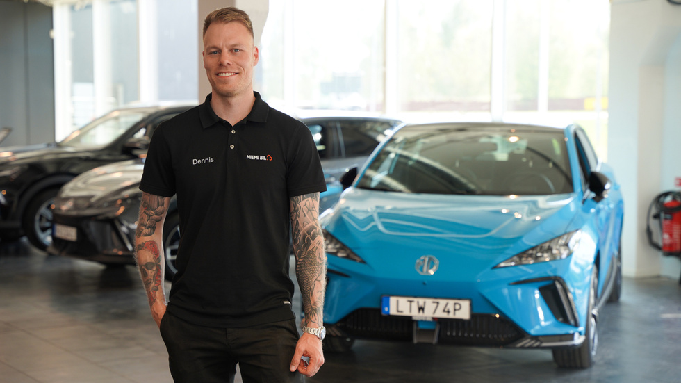 "Det känns jättestort att äntligen få gå ut och presentera MG för våra kunder", säger Dennis Wäppling.