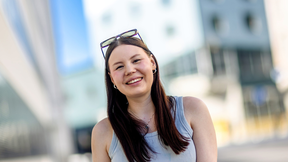Dear Sara, Sara Nutti som hon heter, uppträder på Kirunafestivalens första kväll på Viscariascenen. 