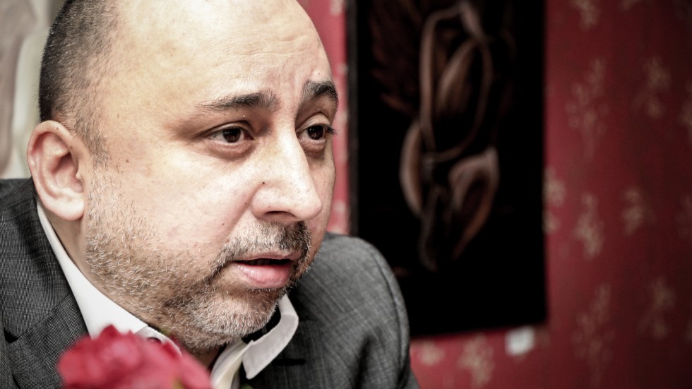 Darko Mamkovic hängde kvar som politisk vilde och oppostionsråd när han sparkades från Sverigedemokraterna.