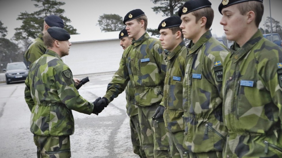 GT var på plats när Maximilian Bergmark befordrades till korpral. När han ryckte in hade det inte bedrivits värnpliktsutbildning på P18 sedan 2005.