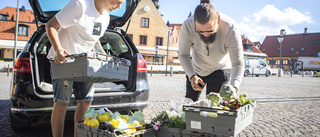 Han delar ut butikens matsvinn - till krögarna