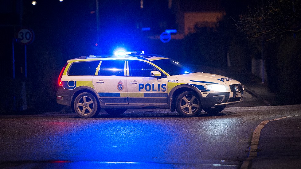 Polisen söker nu vittnen till brottet.