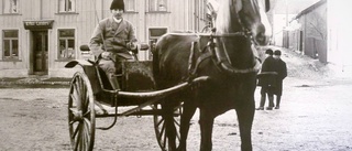 Full aktivitet på torget 1919