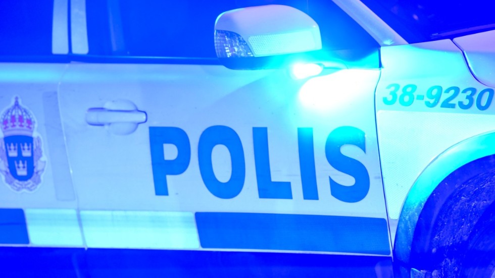 Polisen i Västervik fångade en yngre kille som bar knark under en rutinkontroll.
