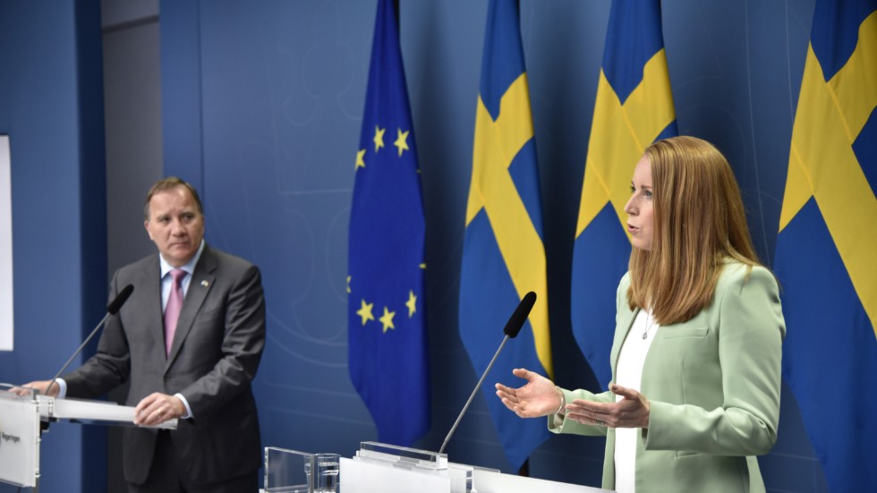 "Utifrån retoriken under det senaste halvåret är valet för C i sammanhanget glasklart: En S-ledd regering med Stefan Löfven som statsminister." skriver Tobias Josefsson.