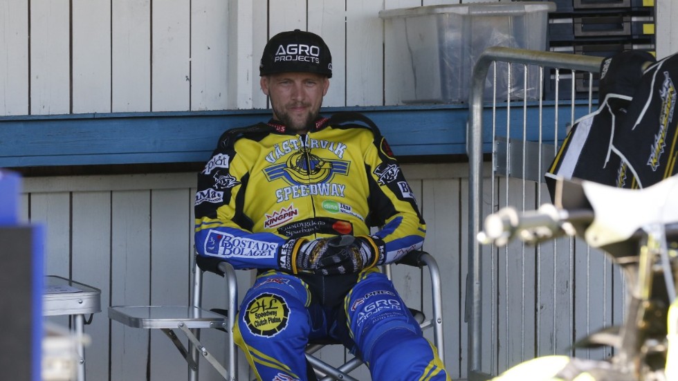 Artem Laguta såg fram emot att representera Västervik Speedway ytterligare en säsong, men får varken köra i Sverige, Polen eller Ryssland.