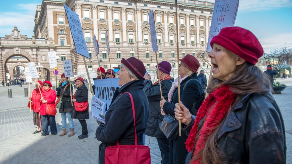 Nu gör stora organisationer som Centerkvinnorna, Finansförbundet, PRO, SPF Seniorerna och Vårdförbundet gemensam sak med Tantpatrullen, som under flera år har protesterat mot att kvinnor får för låga pensioner. Arkivbild.