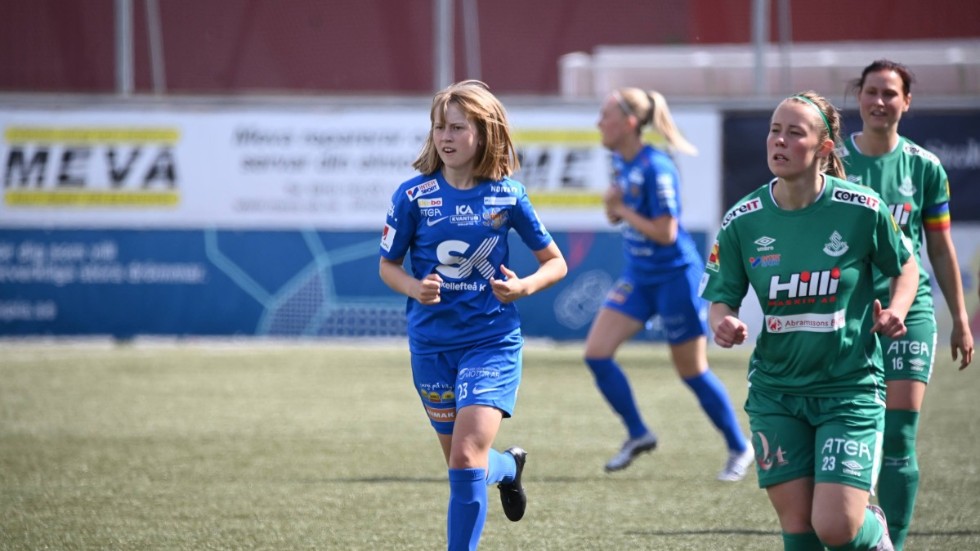 Thelma Gustavsson, till vänster, får chansen på det stundande landslagslägret för spelare födda 2005.