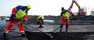 Trafik stängs av under rondellbygge