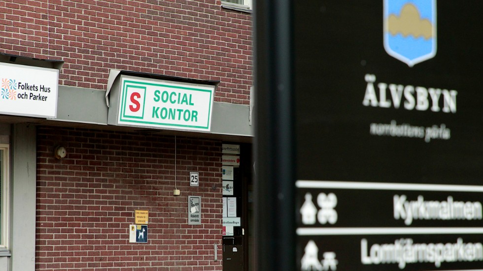 Just socialtjänsten dras med höga kostnader för konsulter. Därför har man använt socionomkonsulterna som räkneexempel. Det visar att sex konsulter står för 9,3 miljoner kronor och att om kommunen hade haft anställda istället hade det kostat ungefär hälften så mycket. (Arkivbild)