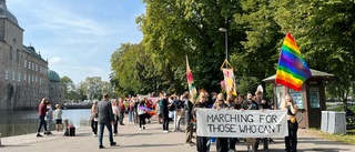 Vadstena Pride: Ett långt led med leende, dansande och sjungande