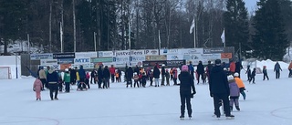 75 barn dansade kring granen på Tjustvallen