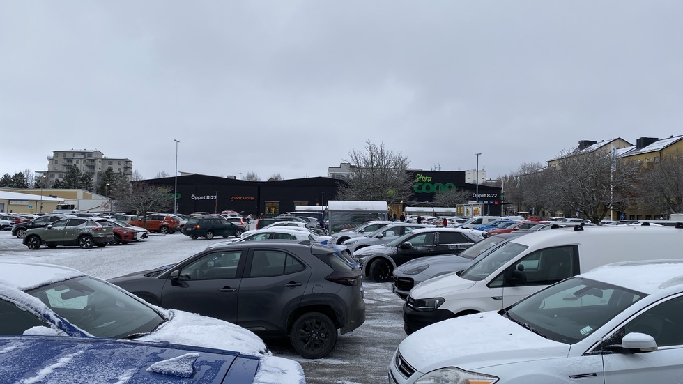 Fastigheterna vid Coop är tre hektar stor. Om även närliggande fastigheter ska ingå utökas ytan till drygt fyra hektar och avgränsas då av Kaptensgatan i söder, Sandgatan i väster, Östra Ringgatan i norr och Torggatan i öster.